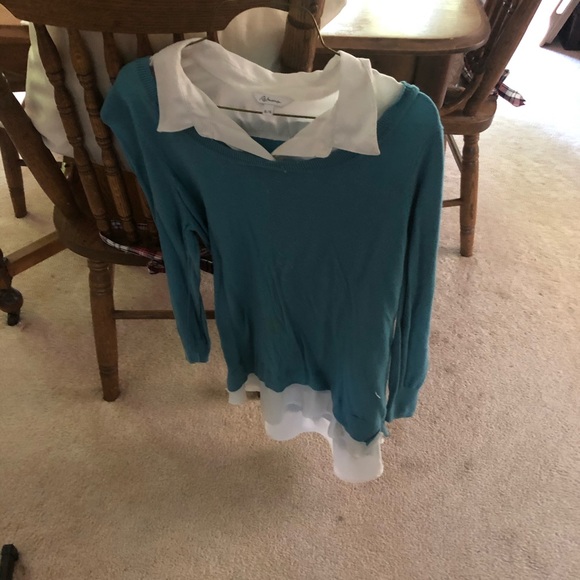 Reitmans Women’s faux shirt/sweater. - Picture 4 of 4